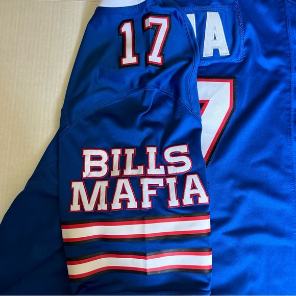 Josh Allen Jersey XL # 17 Buffalo Bills Mafia-NFL-Only Available At Stadium-NWOT - Picture 5 of 8
